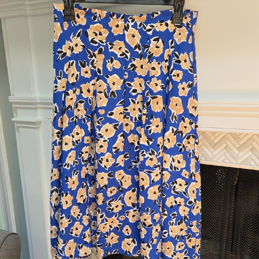 Ann Taylor Blue Floral Midi Skirt Size 2P